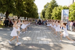 01.06.2017 Szczecin 13 Muz. spektakl dla dzieci Teatru Tańca Kiosk Ruchu Krzysztofa Lubki prezentowany na Alei Kwiatowej. fot.Robert Stachnik