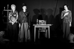 08.09.2017 Szczecin Teatr Boscha. Spektakl teatralny pt. „W promieniach”. fot.Robert Stachnik